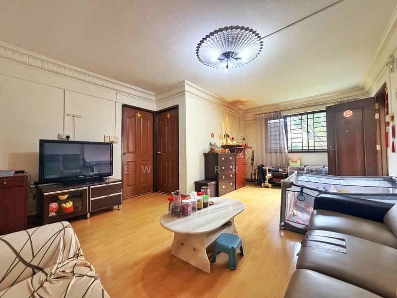 621 Ang Mo Kio Avenue 9, 621 Ang Mo Kio Avenue 9, 3 Bedrooms, 990 sqft, HDB Flat For Sale, by Liew Derrick, 500203481 - Living Room - PropertyGuru.com.sg