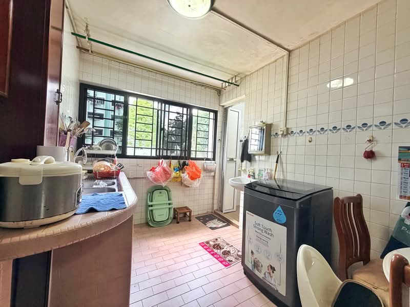 621 Ang Mo Kio Avenue 9, 621 Ang Mo Kio Avenue 9, 3 Bedrooms, 990 sqft, HDB Flat For Sale, by Liew Derrick, 500203481 - Kitchen - PropertyGuru.com.sg