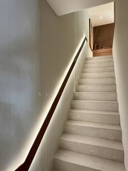 Move in Condition, 2.5sty + Basement, Good layout, Privacy, Good Quality Material used, Bedok Estate, Changi Road Estate, 5 Bedrooms, 2,325 sqft, Cluster House For Sale, by Alex Ng, 500203499 - Interior - PropertyGuru.com.sg