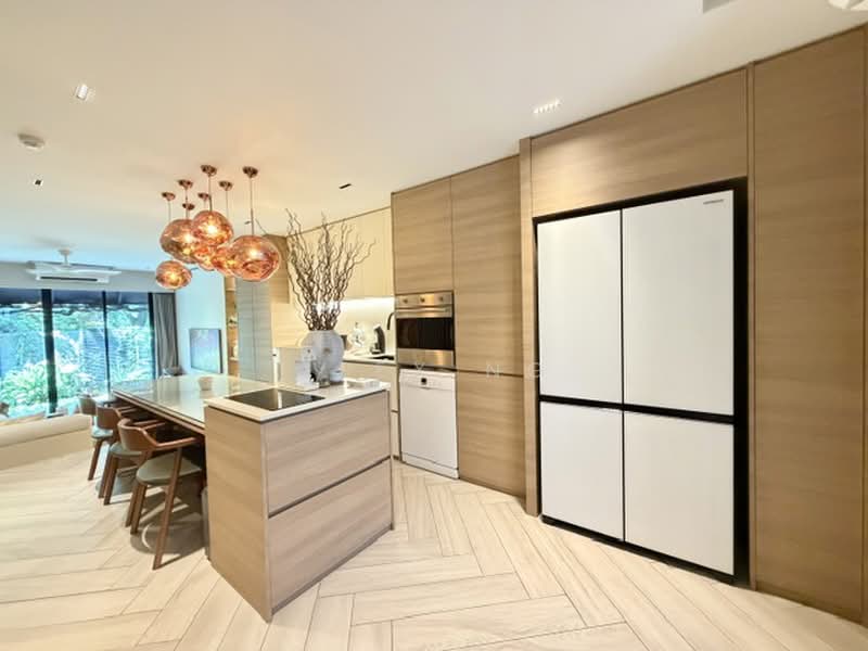 Move in Condition, 2.5sty + Basement, Good layout, Privacy, Good Quality Material used, Bedok Estate, Changi Road Estate, 5 Bedrooms, 2,325 sqft, Cluster House For Sale, by Alex Ng, 500203499 - Kitchen - PropertyGuru.com.sg