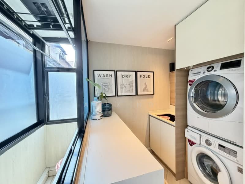 Move in Condition, 2.5sty + Basement, Good layout, Privacy, Good Quality Material used, Bedok Estate, Changi Road Estate, 5 Bedrooms, 2,325 sqft, Cluster House For Sale, by Alex Ng, 500203499 - Interior - PropertyGuru.com.sg