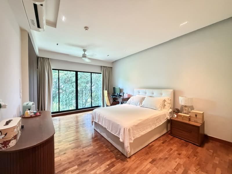Move in Condition, 2.5sty + Basement, Good layout, Privacy, Good Quality Material used, Bedok Estate, Changi Road Estate, 5 Bedrooms, 2,325 sqft, Cluster House For Sale, by Alex Ng, 500203499 - Bedroom - PropertyGuru.com.sg