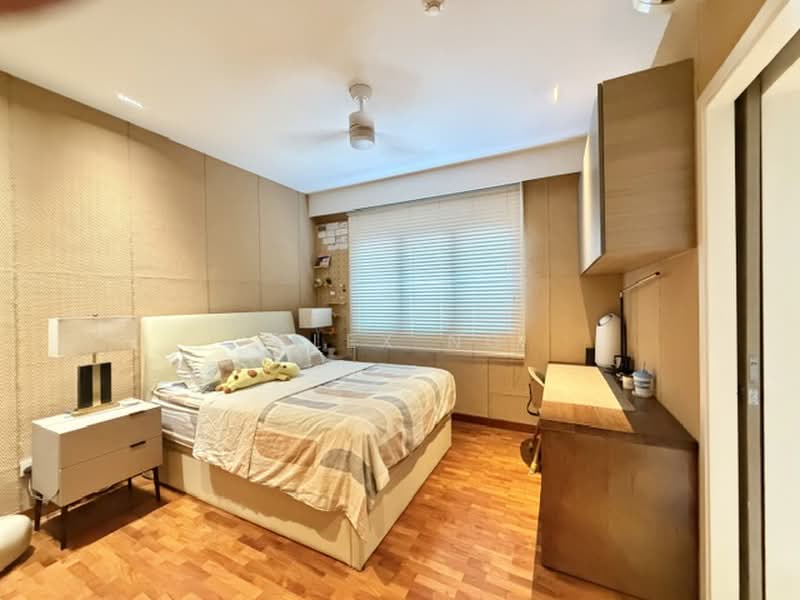 Move in Condition, 2.5sty + Basement, Good layout, Privacy, Good Quality Material used, Bedok Estate, Changi Road Estate, 5 Bedrooms, 2,325 sqft, Cluster House For Sale, by Alex Ng, 500203499 - Bedroom - PropertyGuru.com.sg
