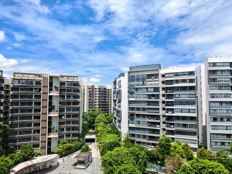 Coco Palms, 15 Pasir Ris Grove, 2 Bedrooms, 743 sqft, Condominium For Sale, by Bridget Tan, 500203503 - Exterior - PropertyGuru.com.sg