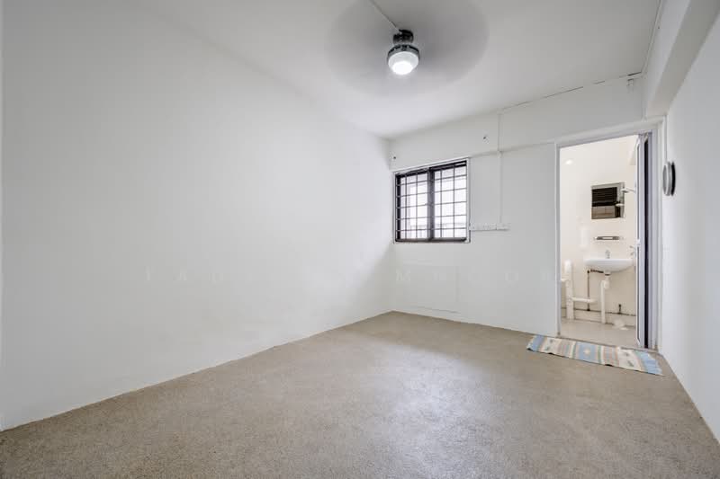 246 Hougang Street 22, 246 Hougang Street 22, 2 Bedrooms, 721 sqft, HDB Flat For Sale, by Fadzlin MNoor, 500203515 - Interior - PropertyGuru.com.sg