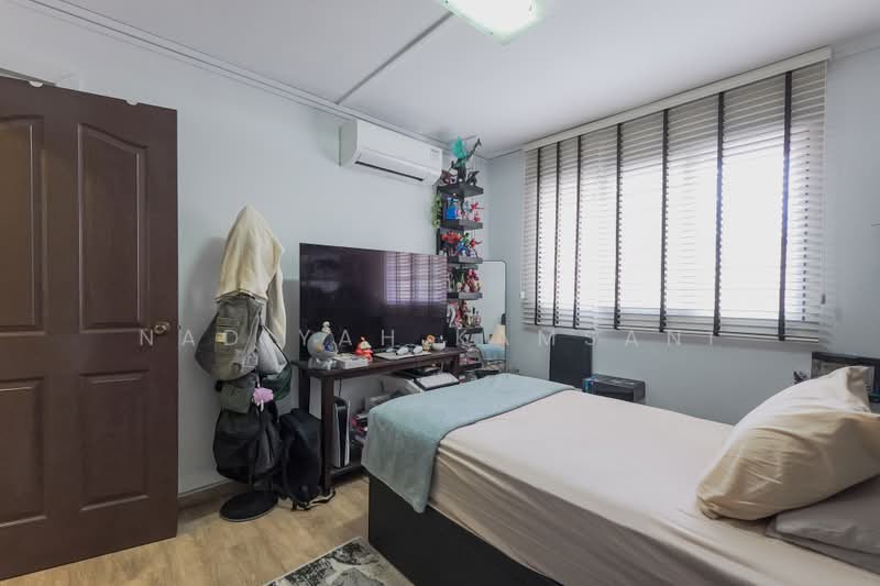 122 Bedok Reservoir Road, 122 Bedok Reservoir Road, Bedok / Upper East Coast, 3 Bedrooms, 904 sqft, HDB Flat For Sale, by Nadiyah Kamsani, 500203521 - Bedroom - PropertyGuru.com.sg