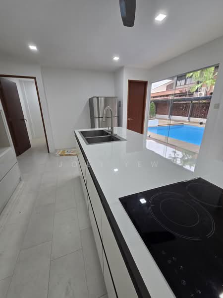 Seletar Hills Estate, Saraca Road, 6 Bedrooms, 4,200 sqft, Bungalow House For Rent, by Joey Yew, 500203522 - Kitchen - PropertyGuru.com.sg