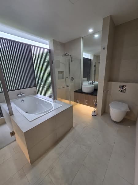Seletar Hills Estate, Saraca Road, 6 Bedrooms, 4,200 sqft, Bungalow House For Rent, by Joey Yew, 500203522 - Bathroom - PropertyGuru.com.sg