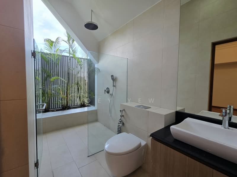 Seletar Hills Estate, Saraca Road, 5 Bedrooms, 4,200 sqft, Bungalow House For Rent, by Joey Yew, 500203522 - Bathroom - PropertyGuru.com.sg