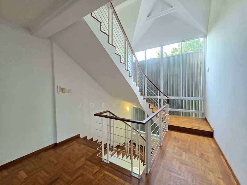 Seletar Hills Estate, Saraca Road, 5 Bedrooms, 4,200 sqft, Bungalow House For Rent, by Joey Yew, 500203522 - Staircase - PropertyGuru.com.sg