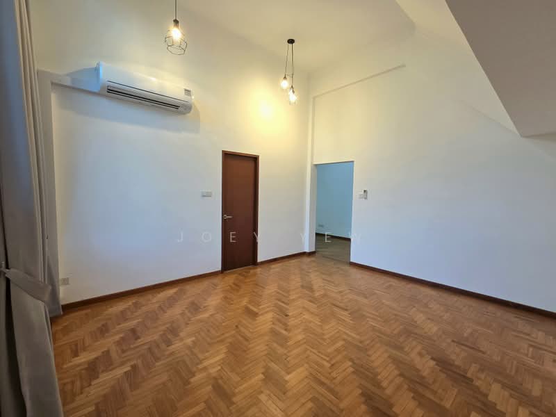 Seletar Hills Estate, Saraca Road, 5 Bedrooms, 4,200 sqft, Bungalow House For Rent, by Joey Yew, 500203522 - 3rd Floor (Room #4) - PropertyGuru.com.sg