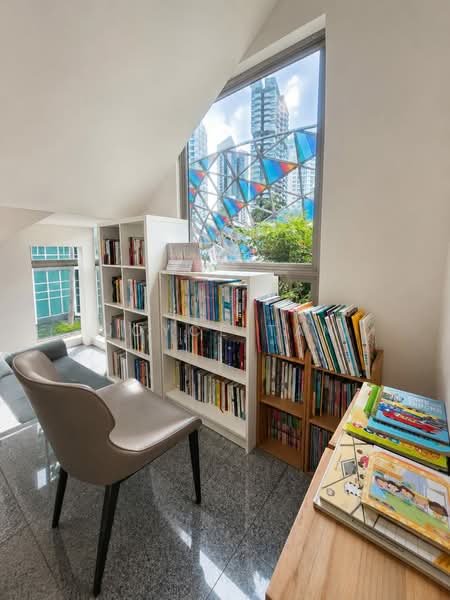 Amaryllis Ville, 20 Newton Road, 3 Bedrooms, 1,378 sqft, Condominium For Sale, by Joyce Tan, 500203527 - Kids' Reading Corner - PropertyGuru.com.sg