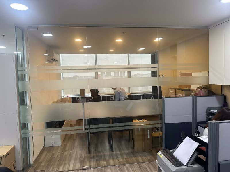 FULLY FURNISHED OFFICE UNIT AT WCEGA TOWER, Bukit Batok Crescent, 1,300 sqft, Office For Rent, by Timothy Tan, 500203529 - Interior - CommercialGuru.com.sg