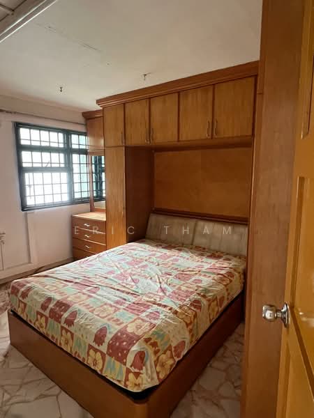 9 Lorong 7 Toa Payoh, 9 Lorong 7 Toa Payoh, 2 Bedrooms, 710 sqft, HDB Flat For Sale, by Eric Tham, 500203539 - Bedroom - PropertyGuru.com.sg
