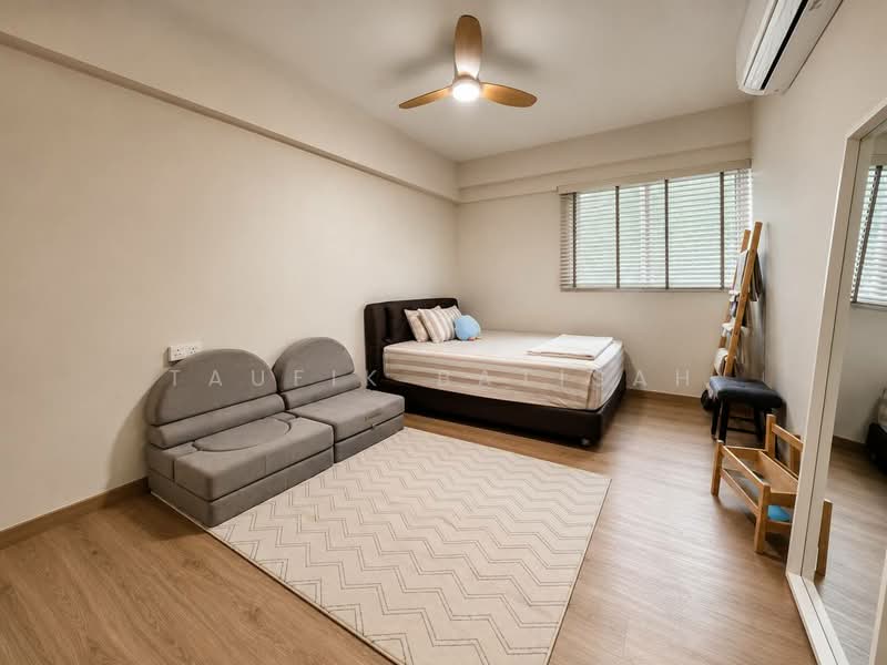 913 Tampines Street 91, 913 Tampines Street 91, 3 Bedrooms, 1,119 sqft, HDB Flat For Sale, by Taufik Batisah, 500203541 - Bedroom - PropertyGuru.com.sg