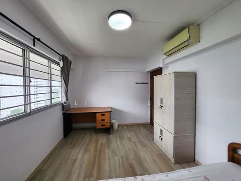 239 Hougang Street 22, 239 Hougang Street 22, Room Rental, 100 sqft, HDB Flat For Rent, by Clifton Lee, 500203549 - Bedroom - PropertyGuru.com.sg