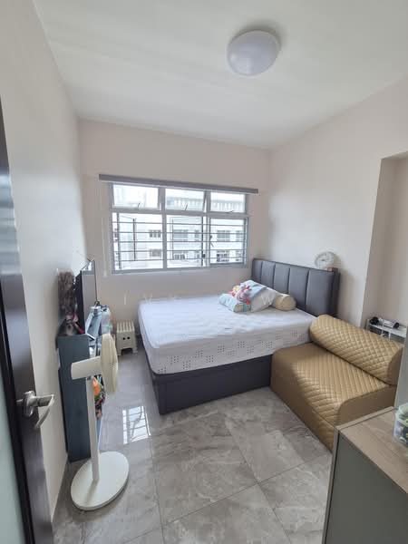 154A Bedok South Road, 154A Bedok South Road, 3 Bedrooms, 1,001 sqft, HDB Flat For Sale, by Ivy Lew, 500203554 - Bedroom - PropertyGuru.com.sg