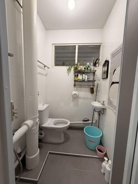 608 Clementi West Street 1, 608 Clementi West Street 1, 2 Bedrooms, 720 sqft, HDB Flat For Sale, by Candy ZiQi 紫绮, 500203559 - Bathroom - PropertyGuru.com.sg