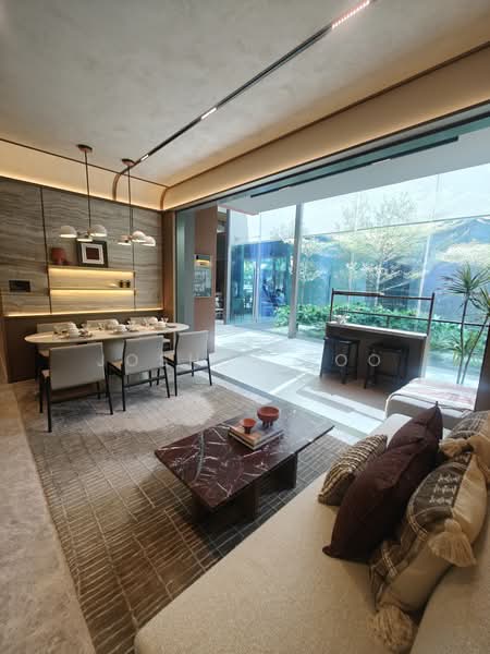 Amber House, 30 Amber Gardens, 3 Bedrooms, 980 sqft, Apartment For Sale, by Joshua Foo, 500203568 - Living Room - PropertyGuru.com.sg