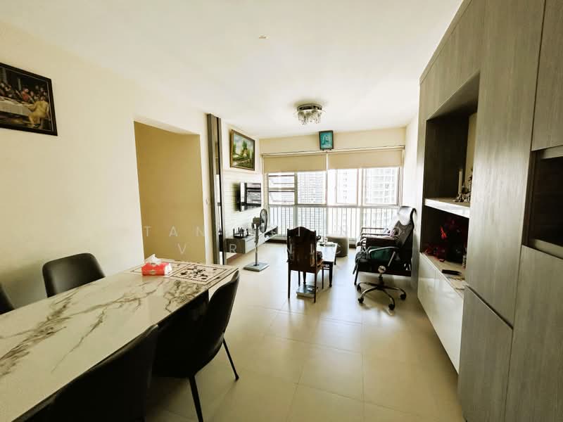 420 Clementi Avenue 1, 420 Clementi Avenue 1, Room Rental, 120 sqft, HDB Flat For Rent, by Tan Hui Neo Veronica, 500203580 - Living Room - PropertyGuru.com.sg