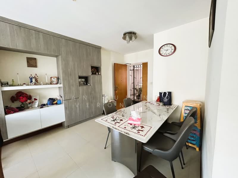 420 Clementi Avenue 1, 420 Clementi Avenue 1, Room Rental, 120 sqft, HDB Flat For Rent, by Tan Hui Neo Veronica, 500203580 - Dining Room - PropertyGuru.com.sg