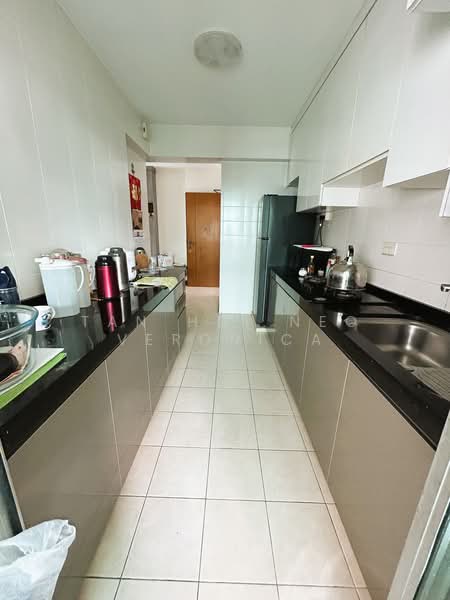 420 Clementi Avenue 1, 420 Clementi Avenue 1, Room Rental, 120 sqft, HDB Flat For Rent, by Tan Hui Neo Veronica, 500203580 - Kitchen - PropertyGuru.com.sg