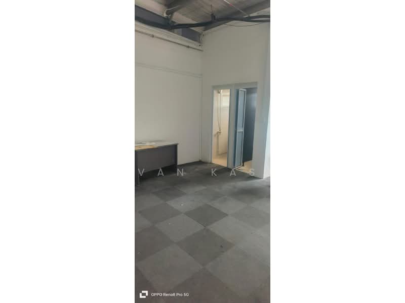 Tuas Bay Drive, Tuas Bay Drive, 5,400 sqft, Factory / Workshop (B2) For Sale, by Van Kas, 500203585 - Interior - CommercialGuru.com.sg