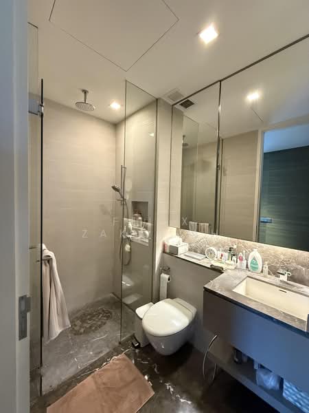 Hilltops, 99 Cairnhill Circle, 3 Bedrooms, 1,593 sqft, Condominium For Sale, by Felix Zakariah, 500203593 - Bathroom - PropertyGuru.com.sg