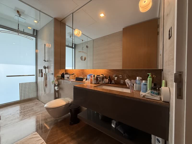 Hilltops, 99 Cairnhill Circle, 3 Bedrooms, 1,593 sqft, Condominium For Sale, by Felix Zakariah, 500203593 - Bathroom - PropertyGuru.com.sg