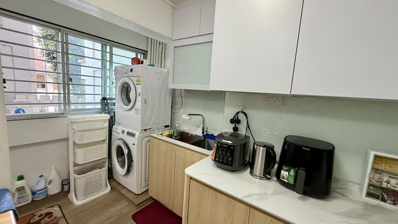 111 Mcnair Road, 111 Mcnair Road, 3 Bedrooms, 904 sqft, HDB Flat For Sale, by Sonia Ong, 500203597 - Kitchen - PropertyGuru.com.sg