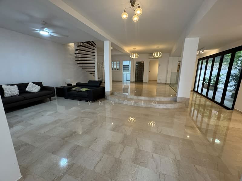 Sian Tuan Avenue, Sian Tuan Avenue, Clementi Park / Upper Bukit Timah, 5 Bedrooms, 3,300 sqft, Semi-Detached House For Rent, by Lynn Yeo, 500203604 - Living Room - PropertyGuru.com.sg
