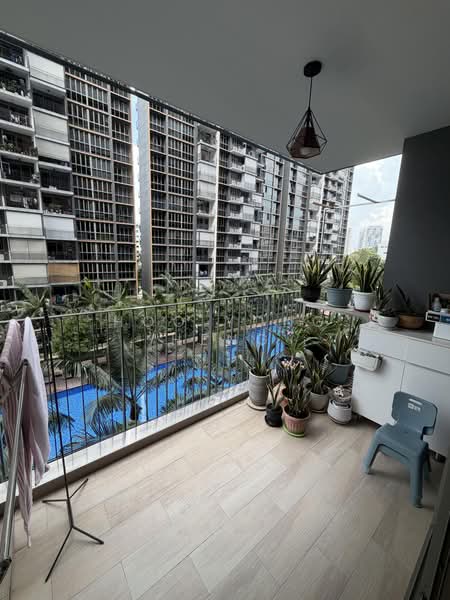 Sol Acres, 8 Choa Chu Kang Grove, 3 Bedrooms, 1,066 sqft, Executive Condominium For Sale, by Hoo Yong Heng, 500203609 - Balcony - PropertyGuru.com.sg