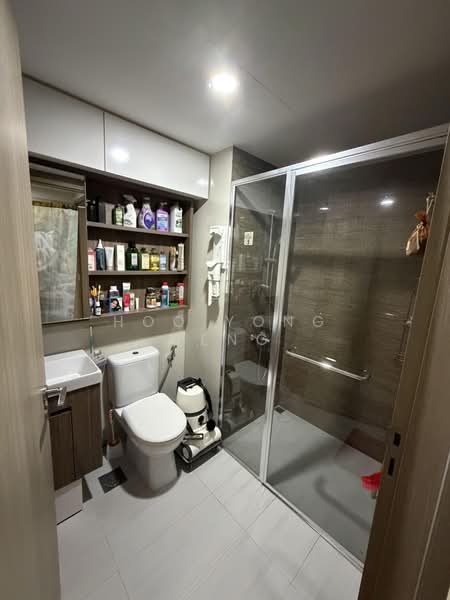 Sol Acres, 8 Choa Chu Kang Grove, 3 Bedrooms, 1,066 sqft, Executive Condominium For Sale, by Hoo Yong Heng, 500203609 - Bathroom - PropertyGuru.com.sg
