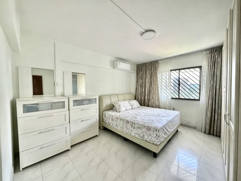 874A Tampines Street 84, 874A Tampines Street 84, 3 Bedrooms, 1,528 sqft, HDB Flat For Sale, by Kyean Lim, 500203614 - Bedroom - PropertyGuru.com.sg