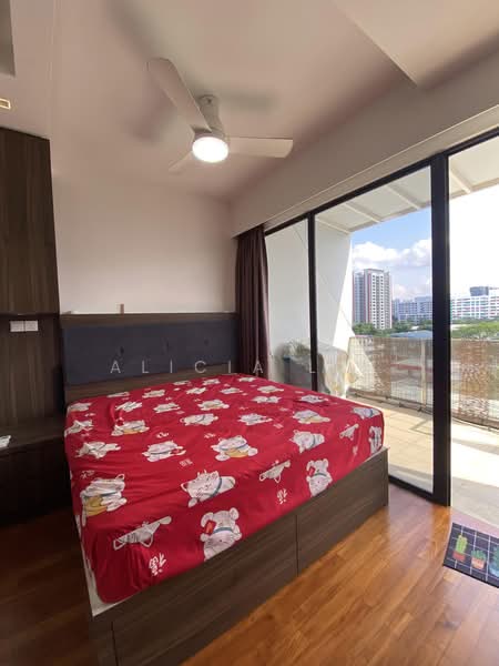Jupiter 18, 18 Lorong 102 Changi, 2 Bedrooms, 786 sqft, Condominium For Sale, by Alicia Lim, 500203630 - Masterbedroom (2nd level) - PropertyGuru.com.sg