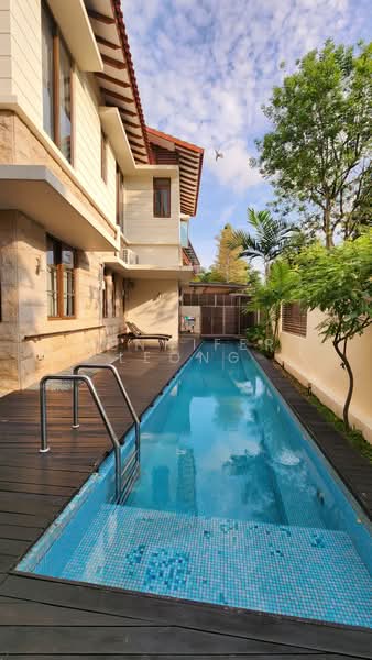 Stunning 3-Storey Resort-Style Bungalow, Walk to MRT, Chiltern Drive Lorong Chuan Braddell Heights, 8 Bedrooms, 6,500 sqft, Bungalow House For Rent, by Jennifer Leong, 500203637 - Exterior - PropertyGuru.com.sg