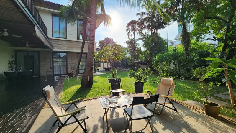 Stunning 3-Storey Resort-Style Bungalow, Walk to MRT, Chiltern Drive Lorong Chuan Braddell Heights, 8 Bedrooms, 6,500 sqft, Bungalow House For Rent, by Jennifer Leong, 500203637 - Exterior - PropertyGuru.com.sg