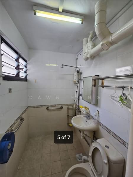 113 Yishun Ring Road, 113 Yishun Ring Road, 3 Bedrooms, 1,109 sqft, HDB Flat For Rent, by Dawn Heng, 500203646 - Bathroom - PropertyGuru.com.sg