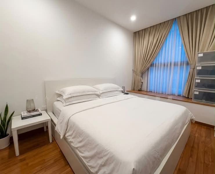 Eleven @ Holland, 11 Holland Link, 5 Bedrooms, 3,724 sqft, Cluster House For Rent, by Faith Wong 王蕙蕙, 500203651 - Bedroom - PropertyGuru.com.sg