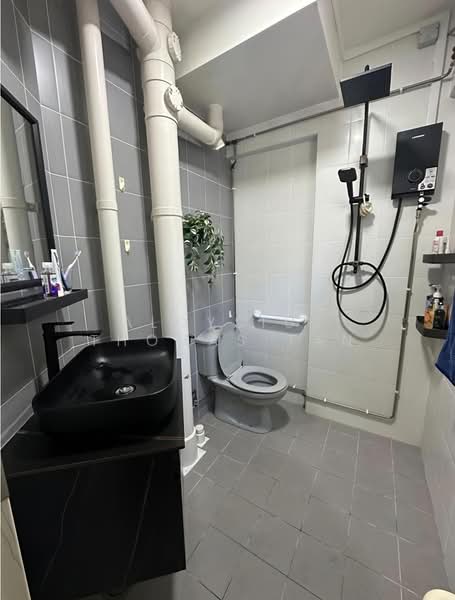 109 Tampines Street 11, 109 Tampines Street 11, Room Rental, 120 sqft, HDB Flat For Rent, by Aloysius Thomas Tan, 500203652 - Bathroom - PropertyGuru.com.sg