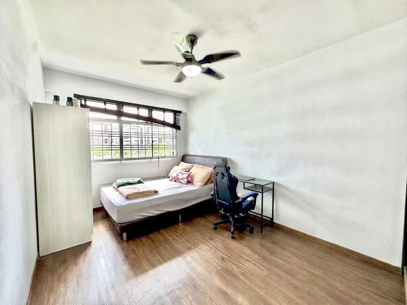 673B Fern Grove @ Yishun, 673B Yishun Avenue 4, 3 Bedrooms, 1,001 sqft, HDB Flat For Sale, by Hidayat Shariff, 500203659 - Bedroom - PropertyGuru.com.sg