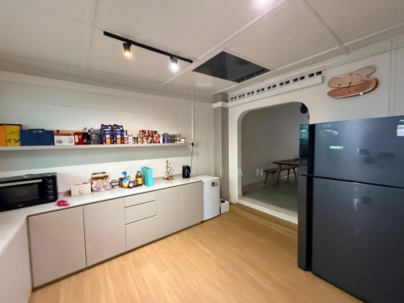 wolskel road, Wolskel, 4 Bedrooms, 2,300 sqft, Terraced House For Rent, by Fann Fan, 500203660 - Kitchen - PropertyGuru.com.sg