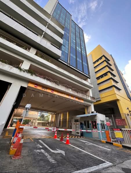 Prestige Centre, 71 Bukit Batok Crescent, 2,702 sqft, Light Industrial (B1) For Rent, by Damian Chia, 500203662 - Exterior - CommercialGuru.com.sg