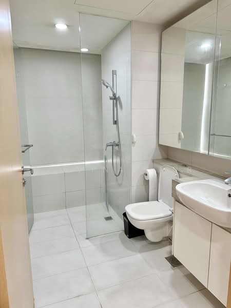 The Estuary @ Yishun, 1 Yishun Avenue 1, 2 Bedrooms, 1,118 sqft, Condominium For Rent, by Bhavina Kaur, 500203663 - Bathroom - PropertyGuru.com.sg
