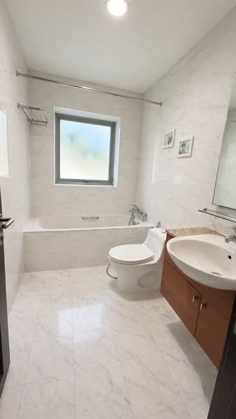 Whitewater, 25 Pasir Ris Street 72, 3 Bedrooms, 1,141 sqft, Executive Condominium For Sale, by Jean Chua, 500203669 - Bathroom - PropertyGuru.com.sg