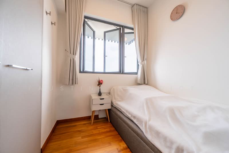 Trilive, 113 Tampines Road, 3 Bedrooms, 904 sqft, Condominium For Sale, by Faustine Benedict, 500203674 - Bedroom - PropertyGuru.com.sg
