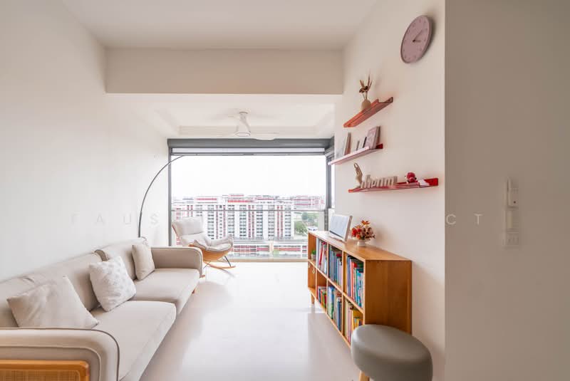 Trilive, 113 Tampines Road, 3 Bedrooms, 904 sqft, Condominium For Sale, by Faustine Benedict, 500203674 - Living Room - PropertyGuru.com.sg