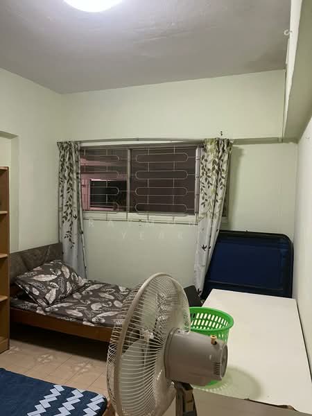 610 Clementi West Street 1, 610 Clementi West Street 1, Room Rental, 150 sqft, HDB Flat For Rent, by Raymond Yeak, 500203677 - Bedroom - PropertyGuru.com.sg