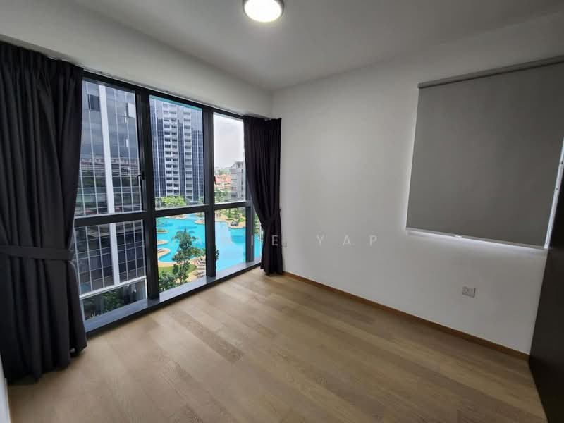 The Florence Residences, 81 Hougang Avenue 2, 3 Bedrooms, 990 sqft, Condominium For Sale, by Jamie Yap, 500203678 - Bedroom - PropertyGuru.com.sg