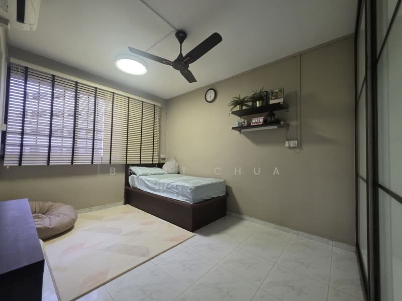 417 Choa Chu Kang Avenue 4, 417 Choa Chu Kang Avenue 4, 3 Bedrooms, 1,119 sqft, HDB Flat For Rent, by Brett Chua, 500203681 - Bedroom - PropertyGuru.com.sg